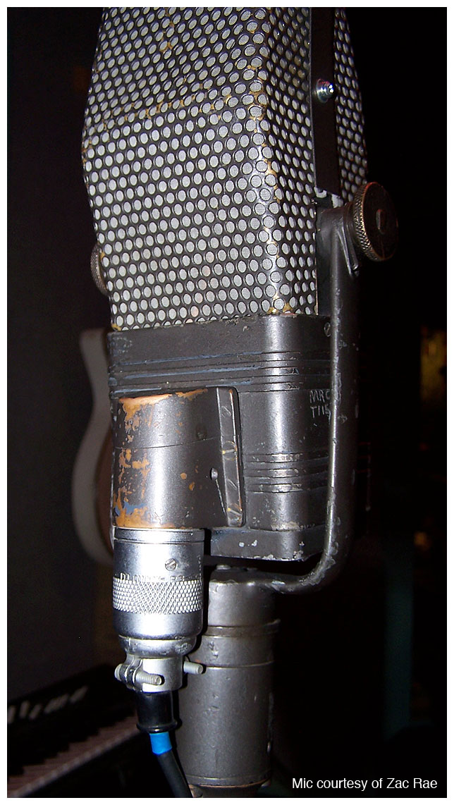 RCA Type 44-BX equipped with P connector