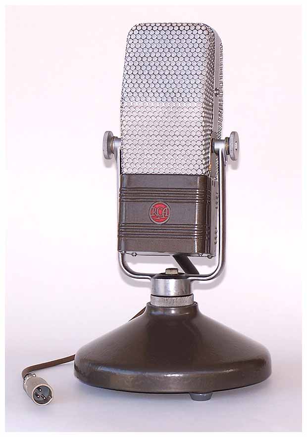 RCA Type 44-BX with 91-A umber gray pedestal